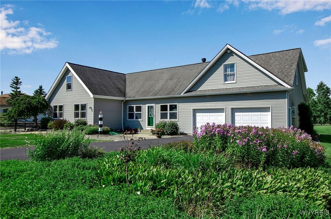 Property Photo:  9190 Martin Road  NY 14032 