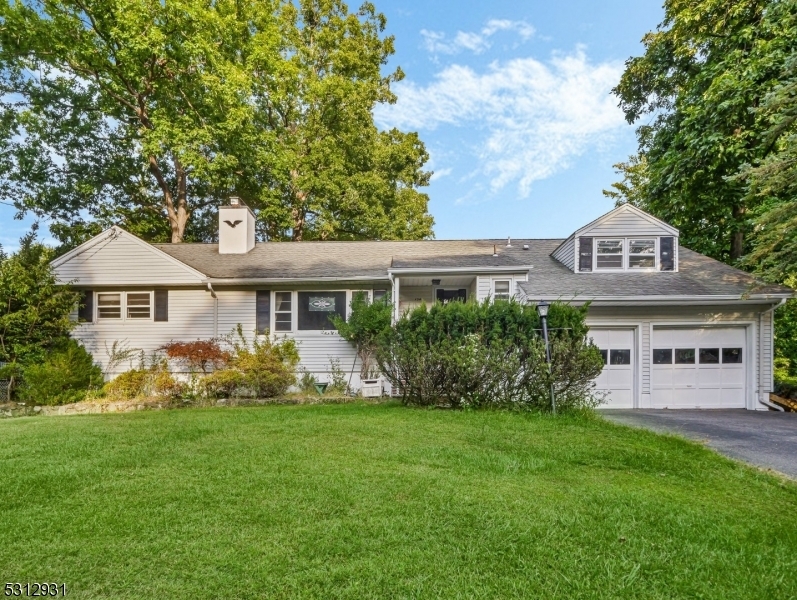 Property Photo:  104 Hillcrest Dr  NJ 07470 