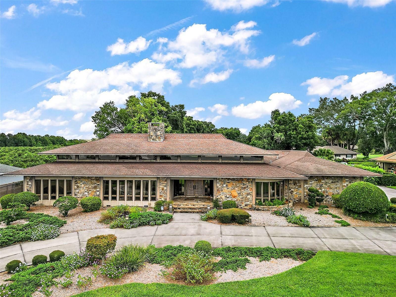 Property Photo: 2405 Morningside Drive FL 32757