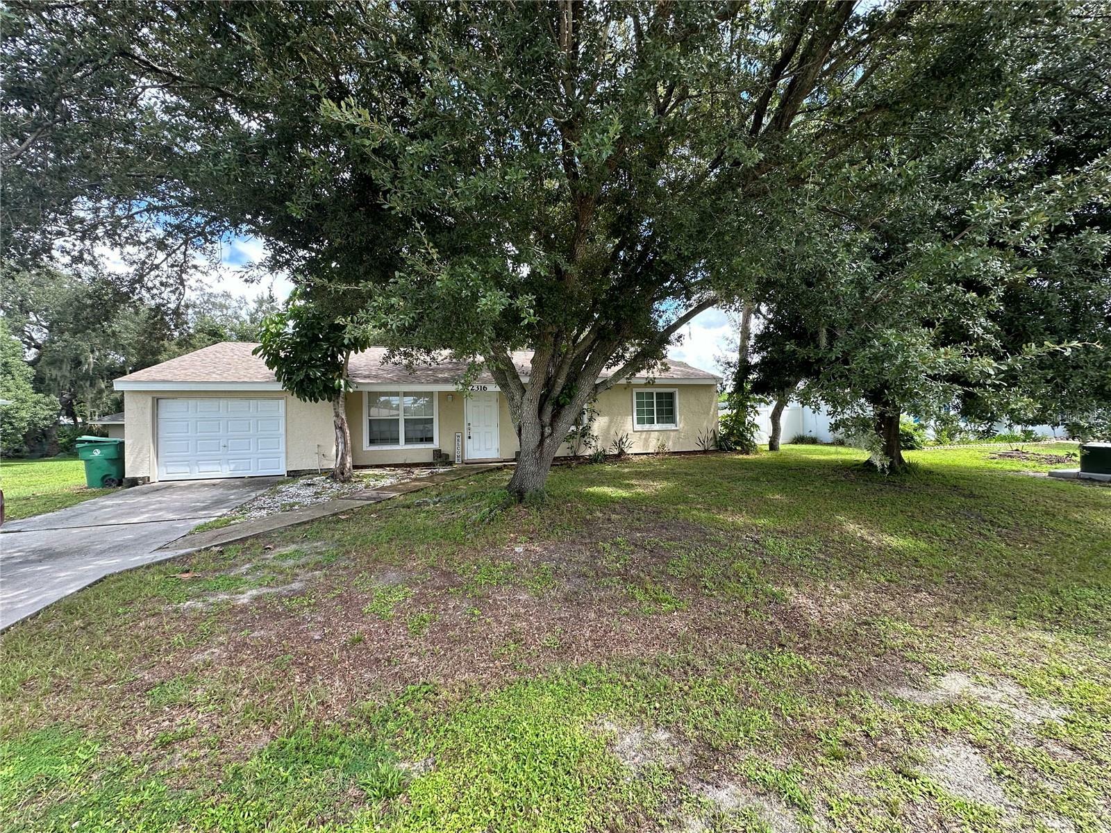 Property Photo:  2316 Linton Lane  FL 33952 