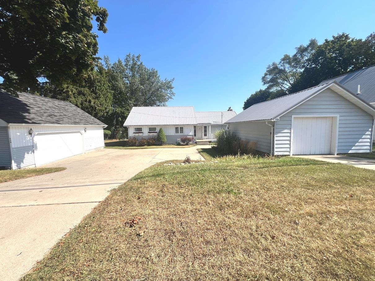 Property Photo:  538 N Lake Street  MI 48625 