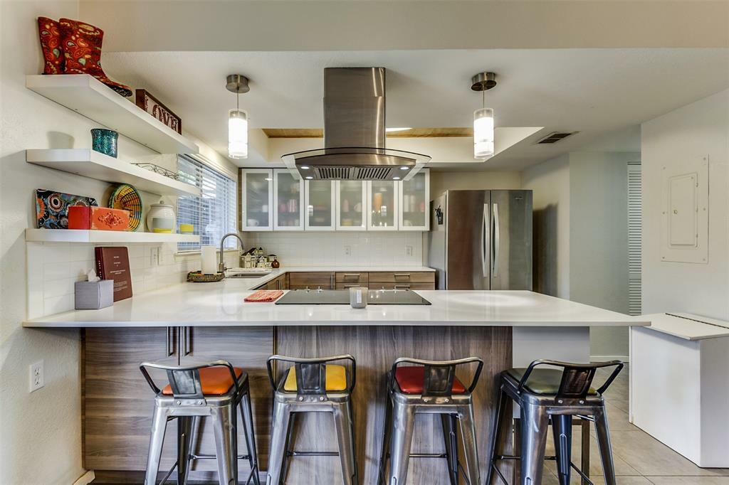 Property Photo: 326 E Westview Terrace TX 76013