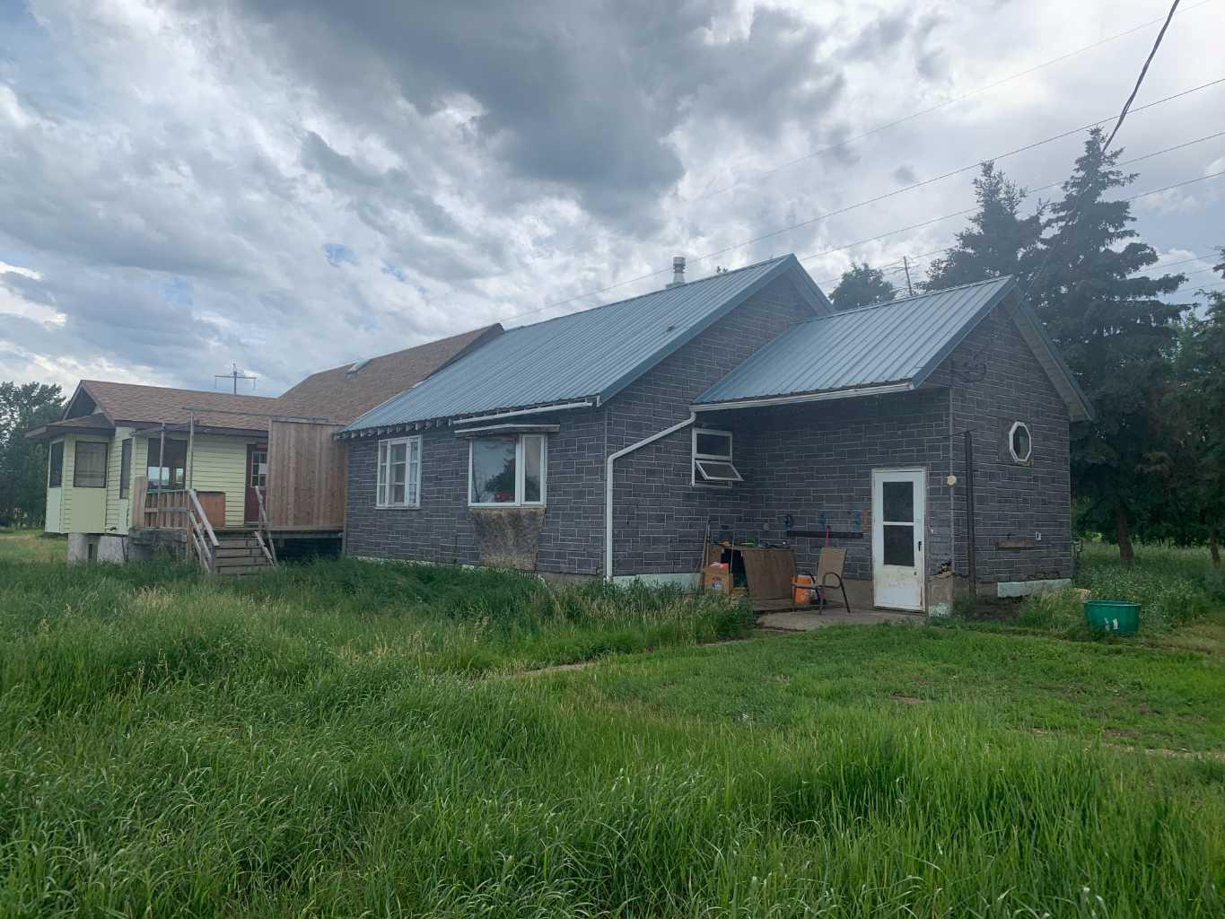 Property Photo: 41129 Range Road 30 AB T0C 0J0