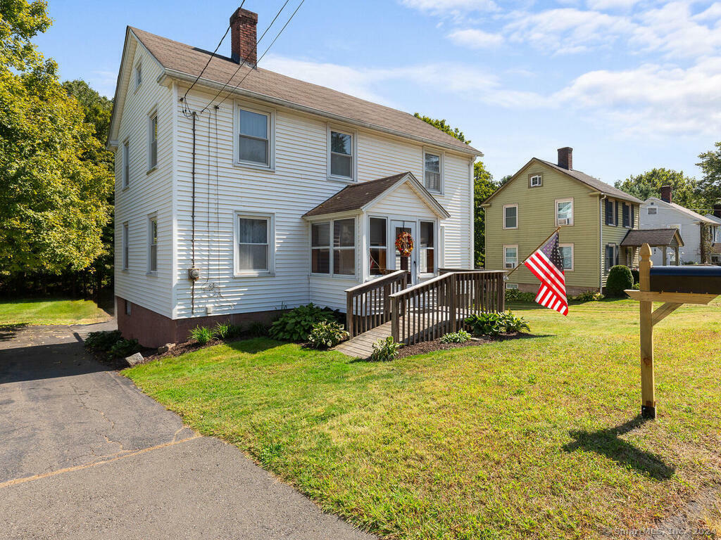 Property Photo:  106 Old Farms Road  CT 06001 