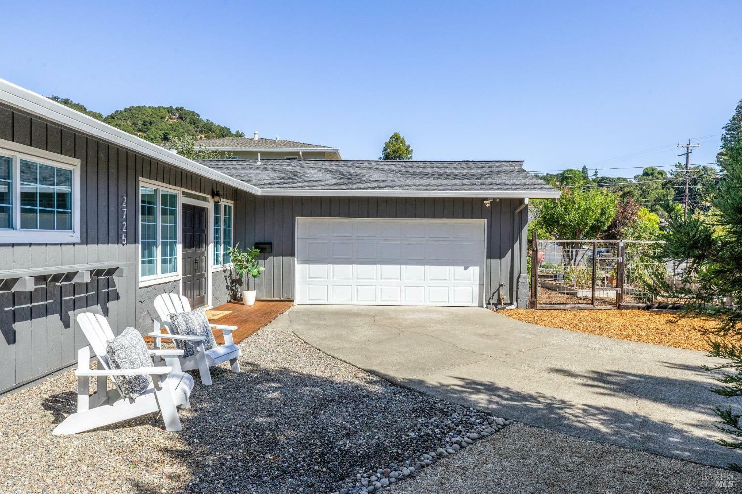 Property Photo:  2725 Las Gallinas Avenue  CA 94903 