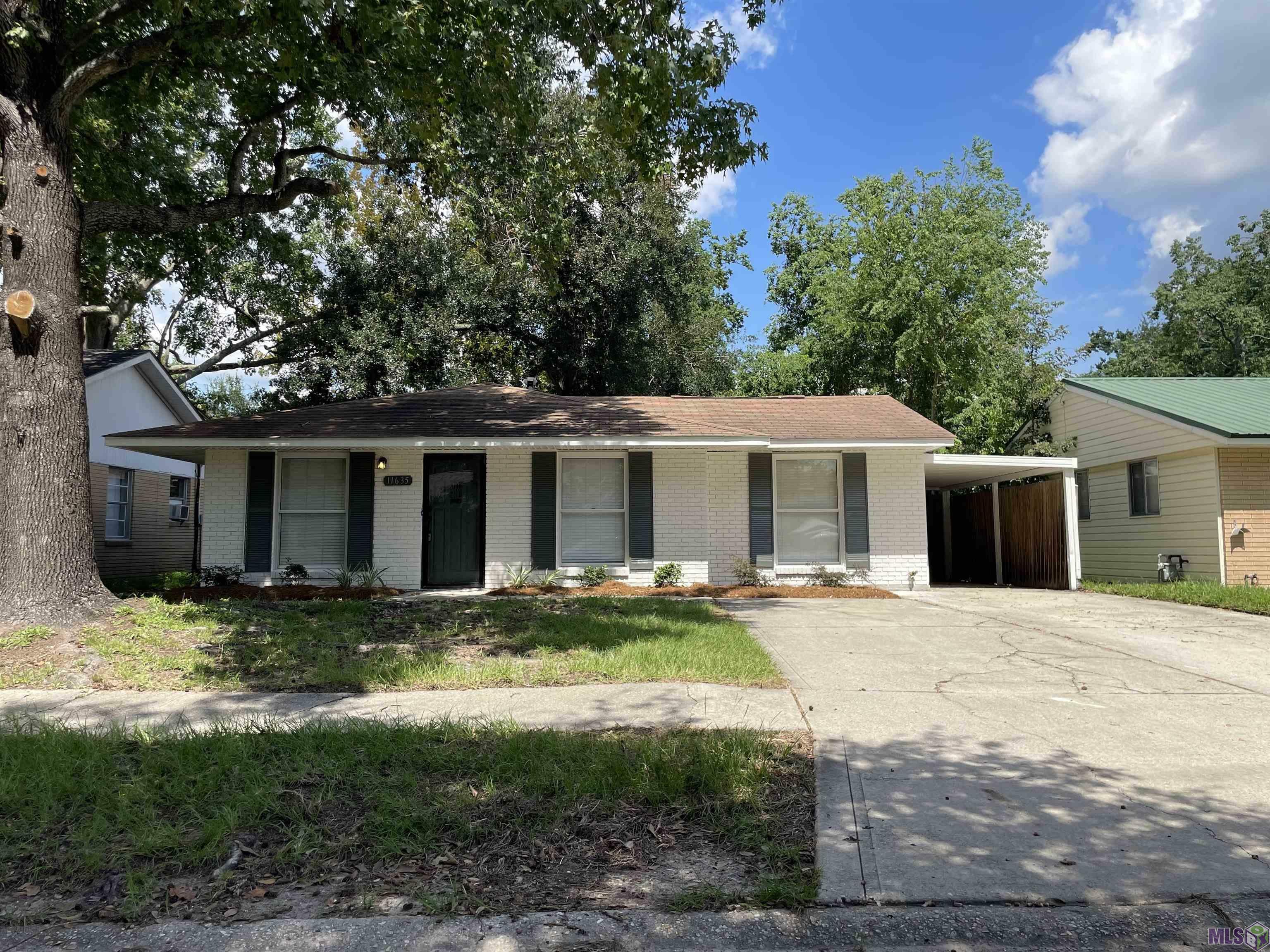 Property Photo:  11635 Sewanee Dr  LA 70816 