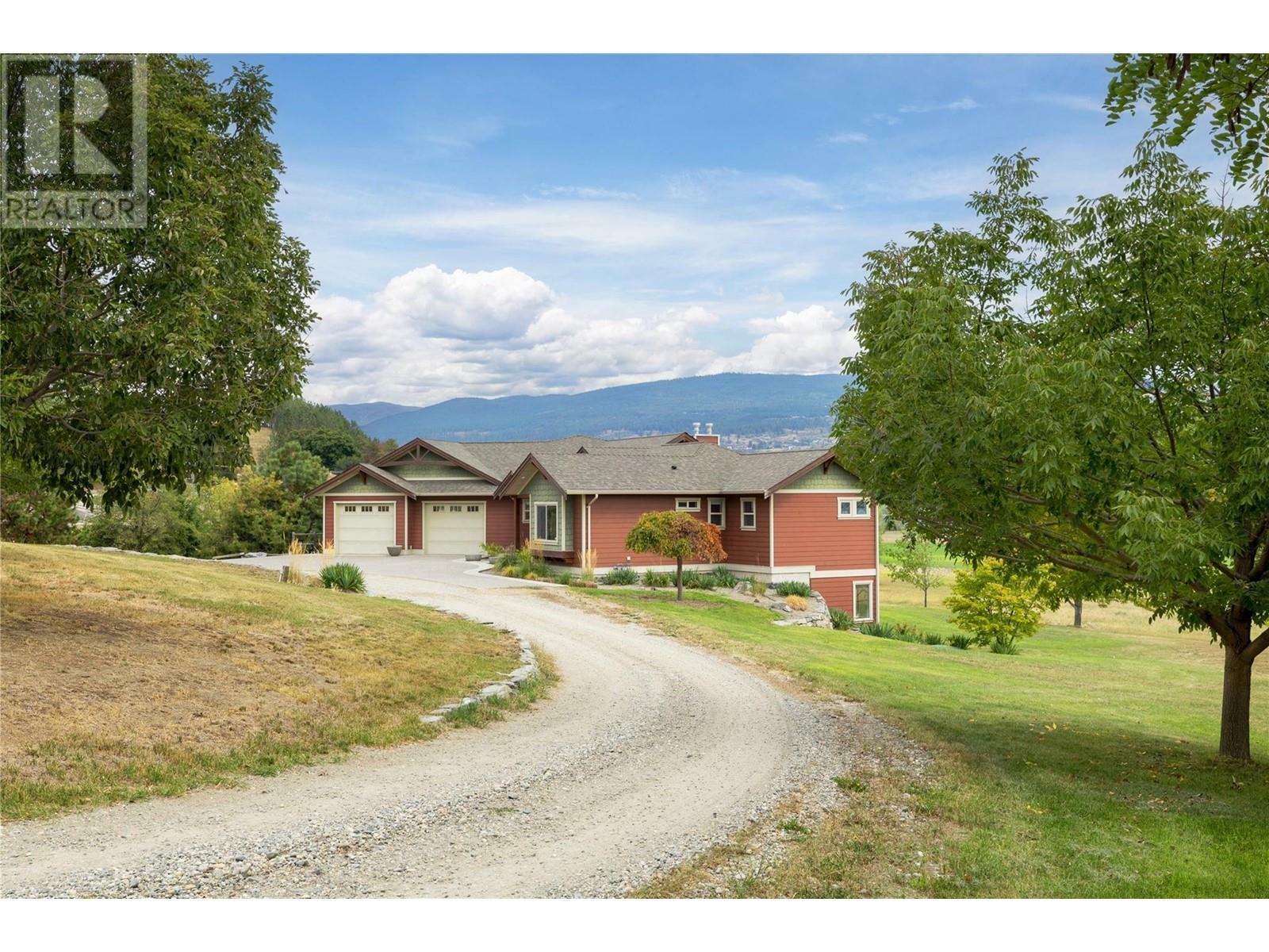 Photo de la propriété:  6325 Old Kamloops Road  BC V1H 1P8 