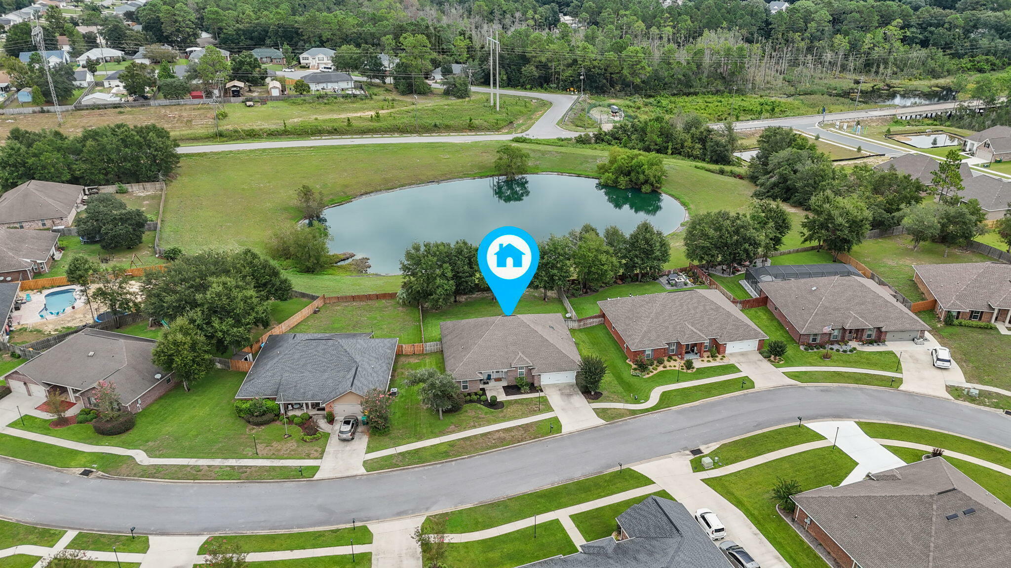 Property Photo: 4670 Chanteuse Parkway FL 32539