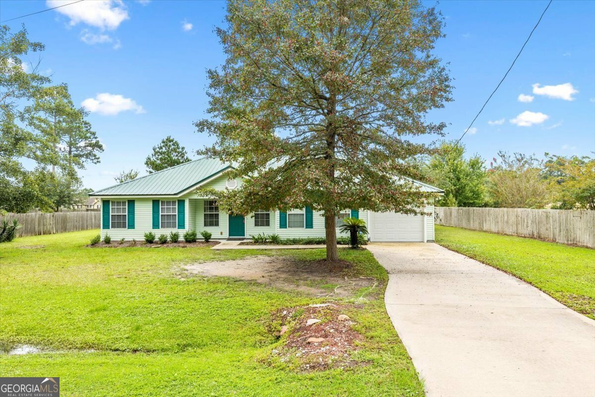 Property Photo:  176 Ratcliff Road  GA 31521 