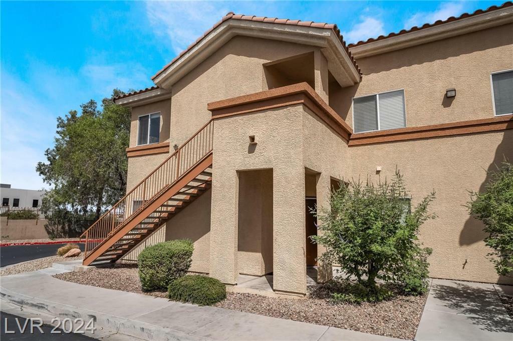 Property Photo:  1050 East Cactus Avenue 2094  NV 89183 