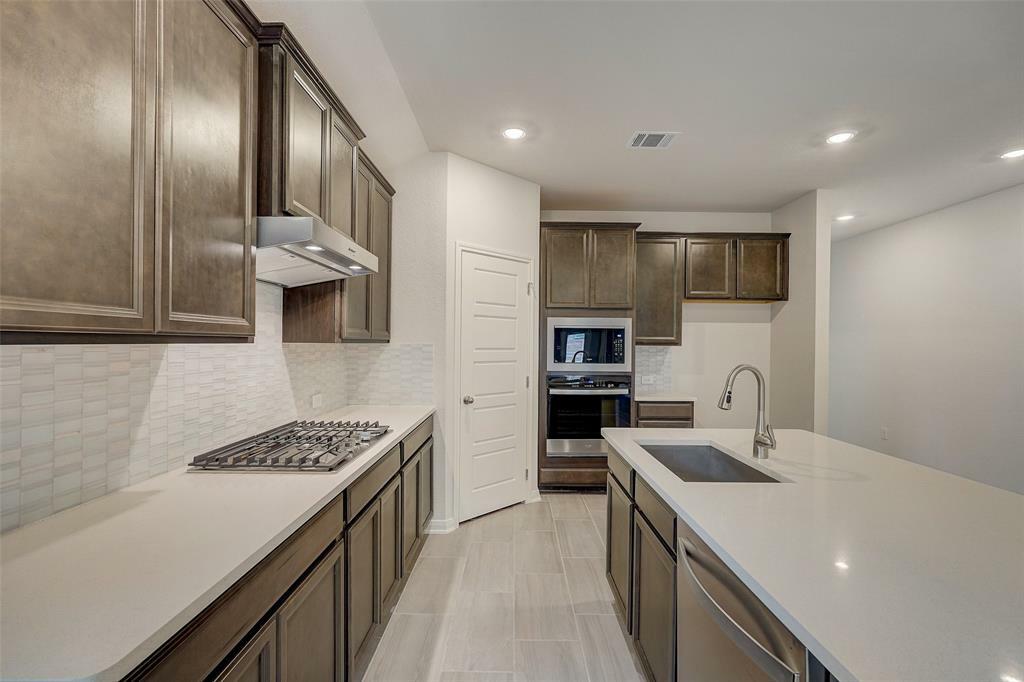 Property Photo: 1765 Succotash Oak Court TX 77304