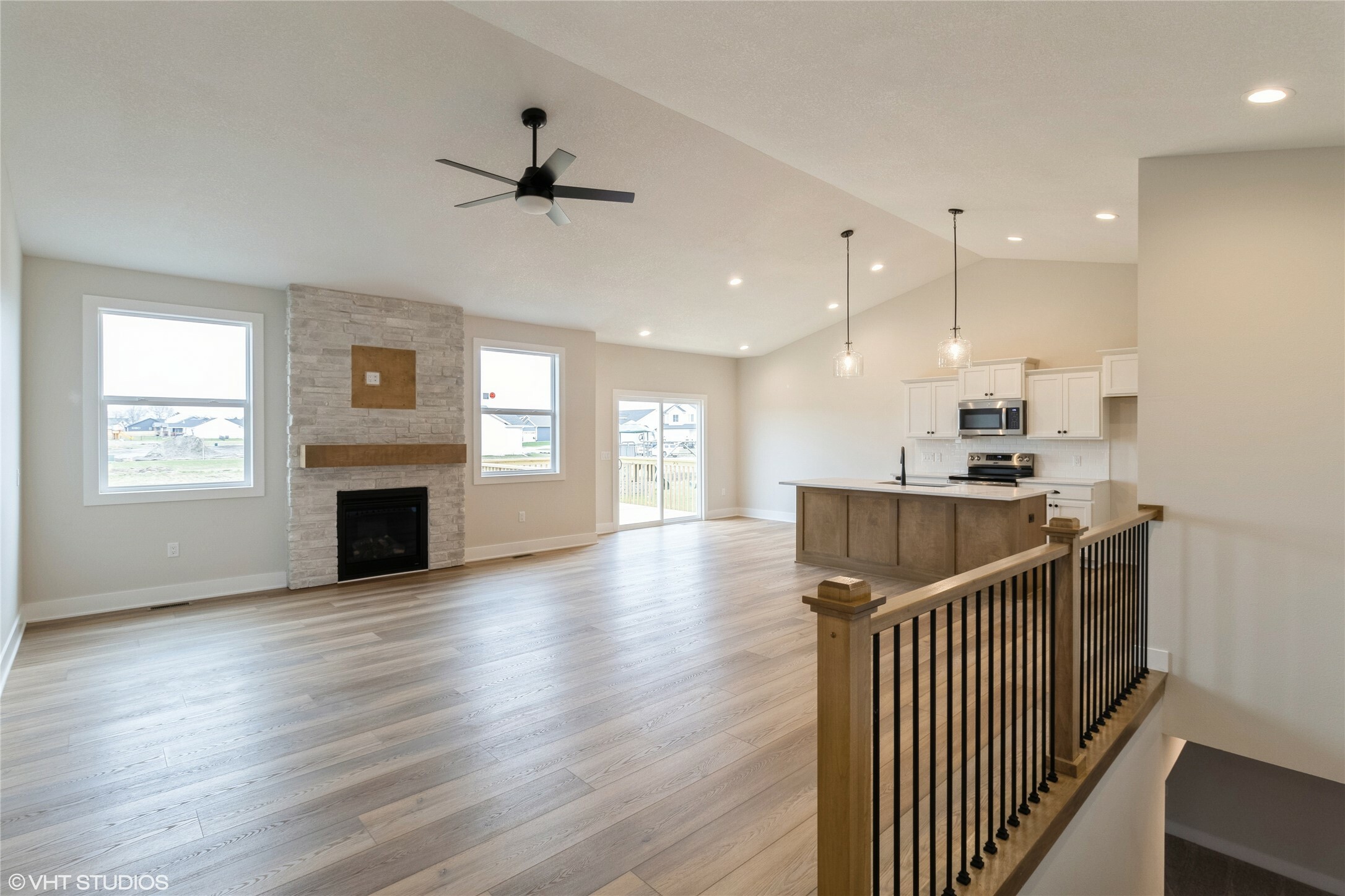 Property Photo:  1105 Mulberry Drive NW  IA 50035 