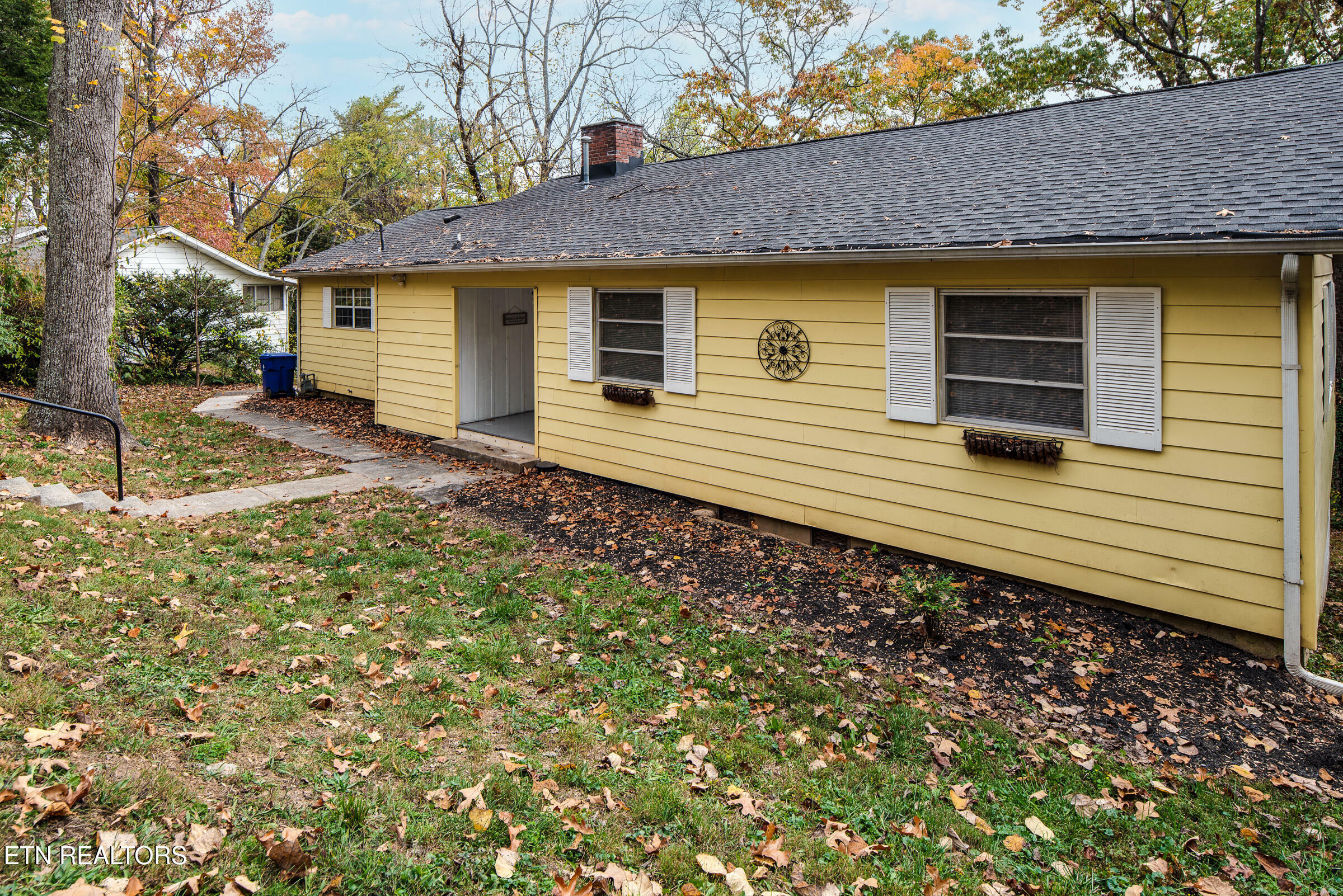 Property Photo:  521 Delaware Ave  TN 37830 