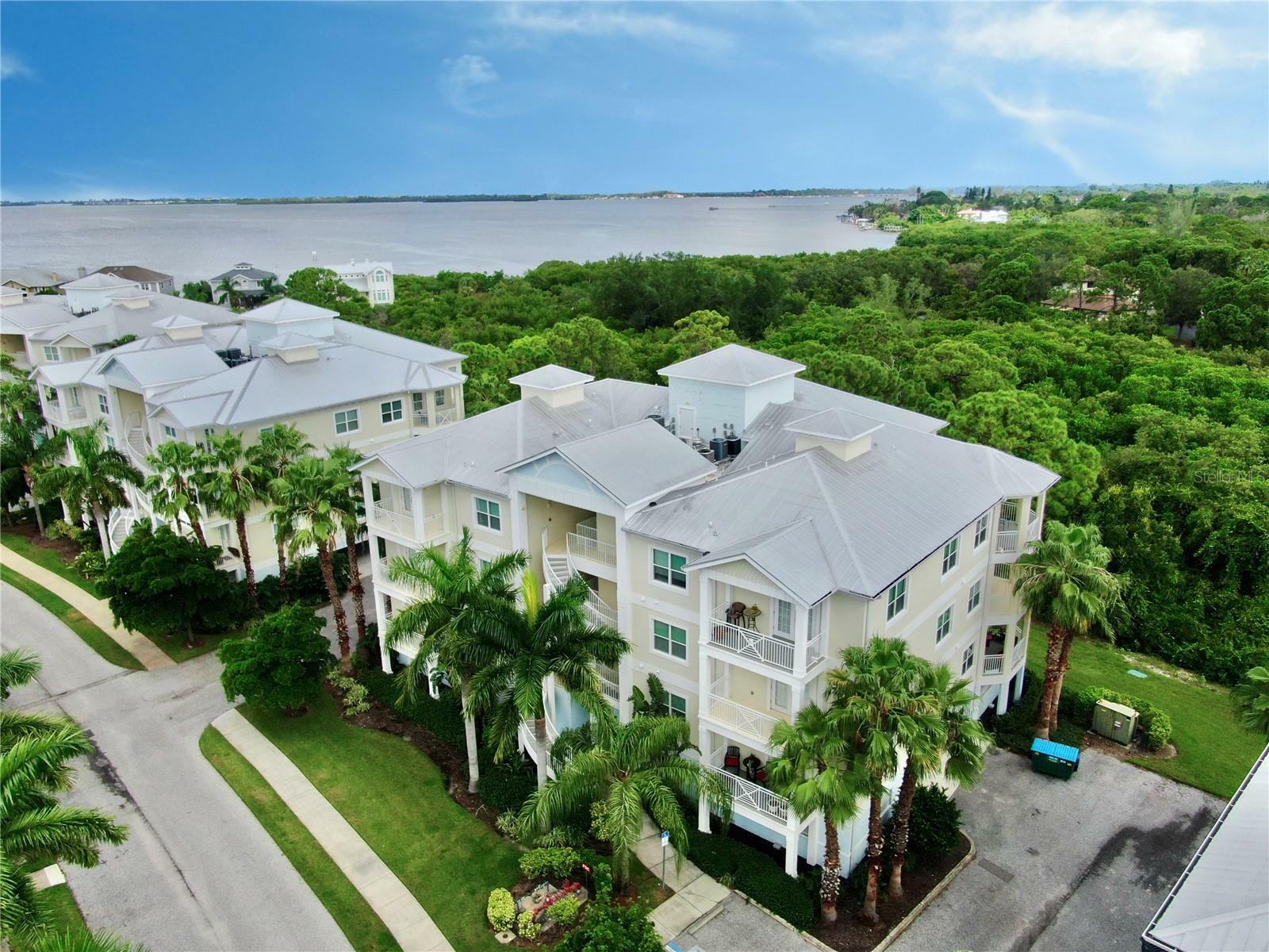 Property Photo: 7720 34th Avenue W 202 FL 34209