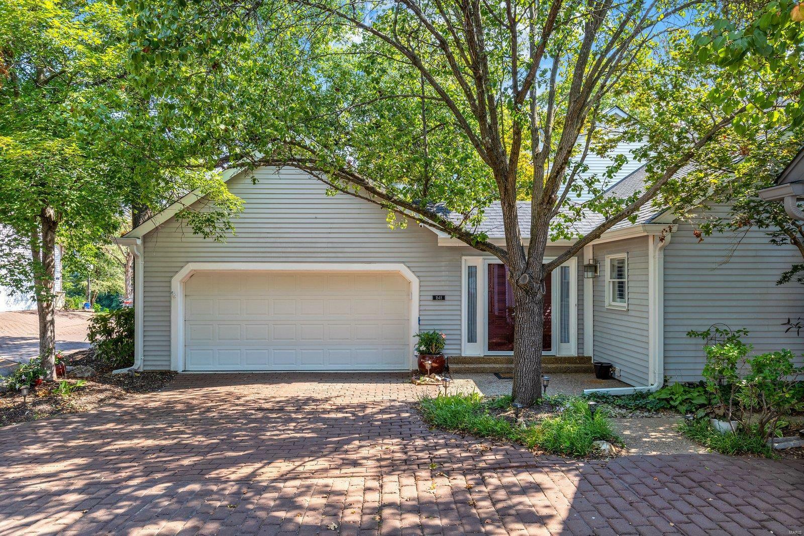 Property Photo:  1548 Walpole Drive  MO 63017 