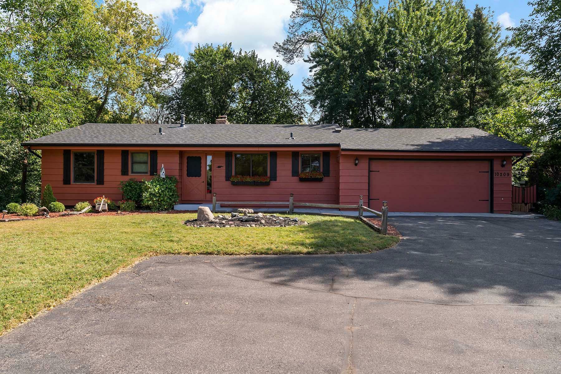 Property Photo:  10209 France Avenue S  MN 55431 