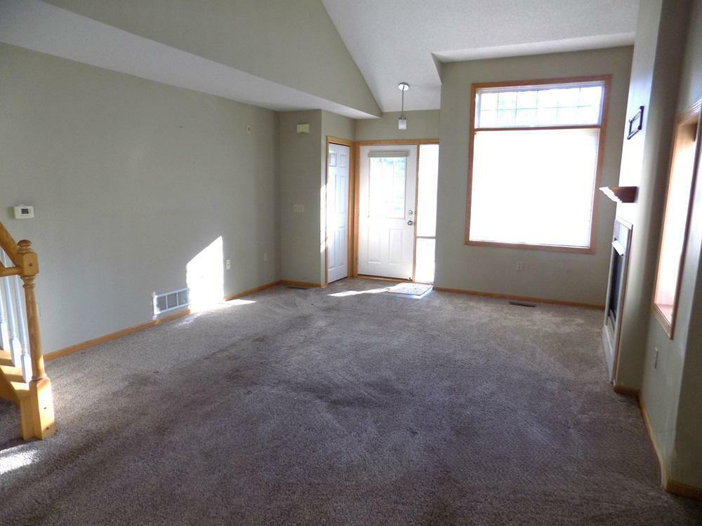 Property Photo:  2321 Oakridge Circle  WI 54016 