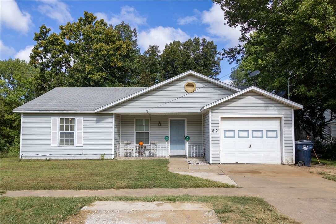 Property Photo:  82 Main Street  AR 72774 