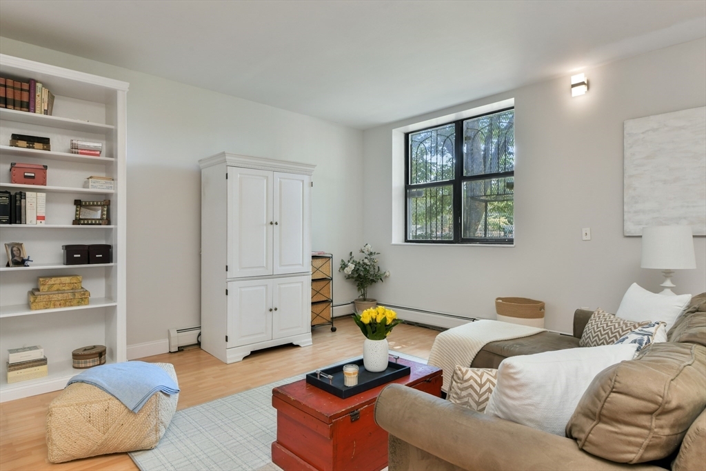 Property Photo:  69 E Berkeley St 2  MA 02118 