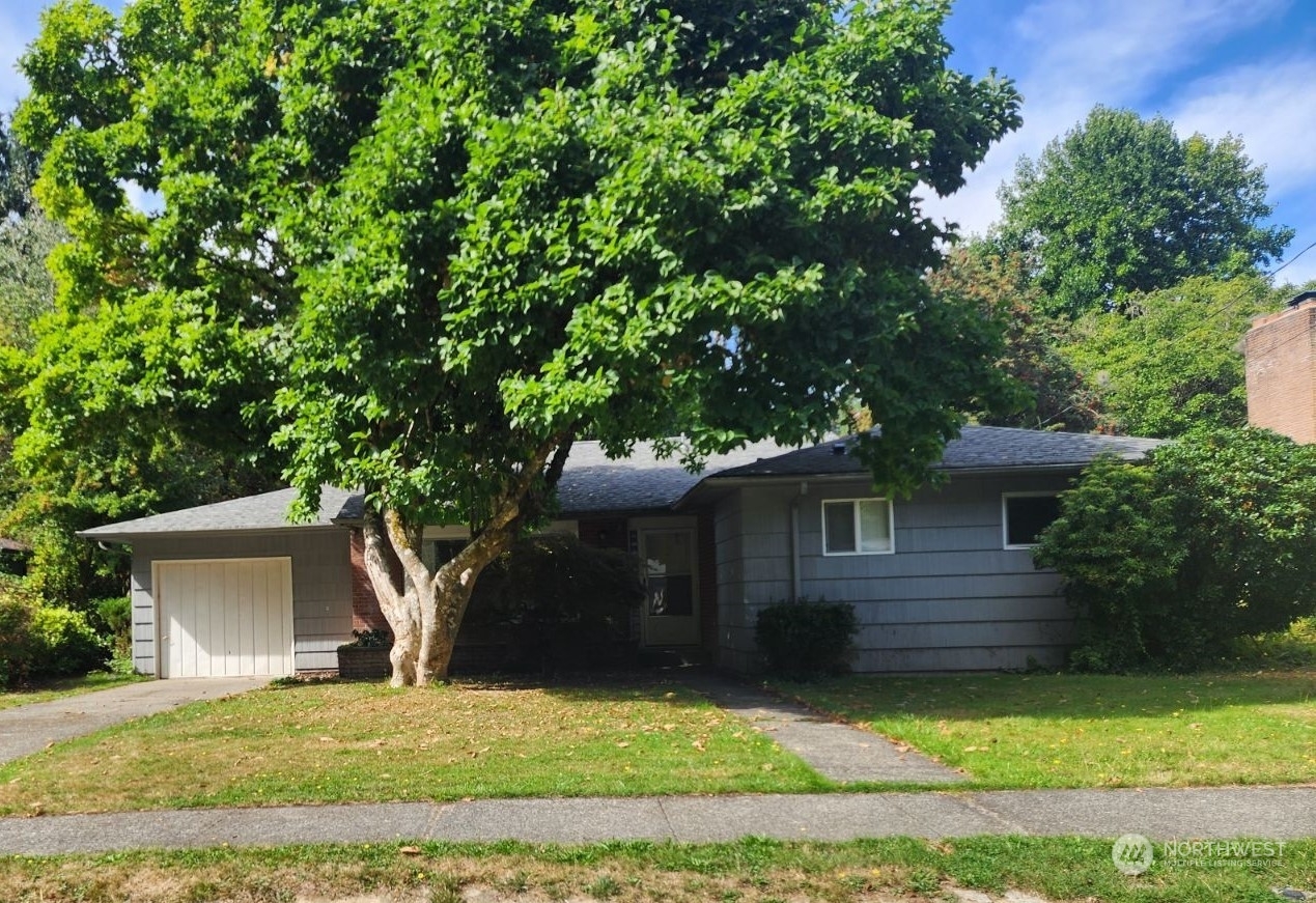 Property Photo:  2501 SE Galloway Street  WA 98501 