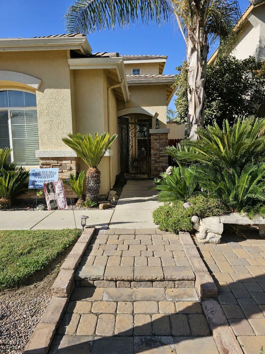 Property Photo:  3200 W Delta Avenue  CA 93291 