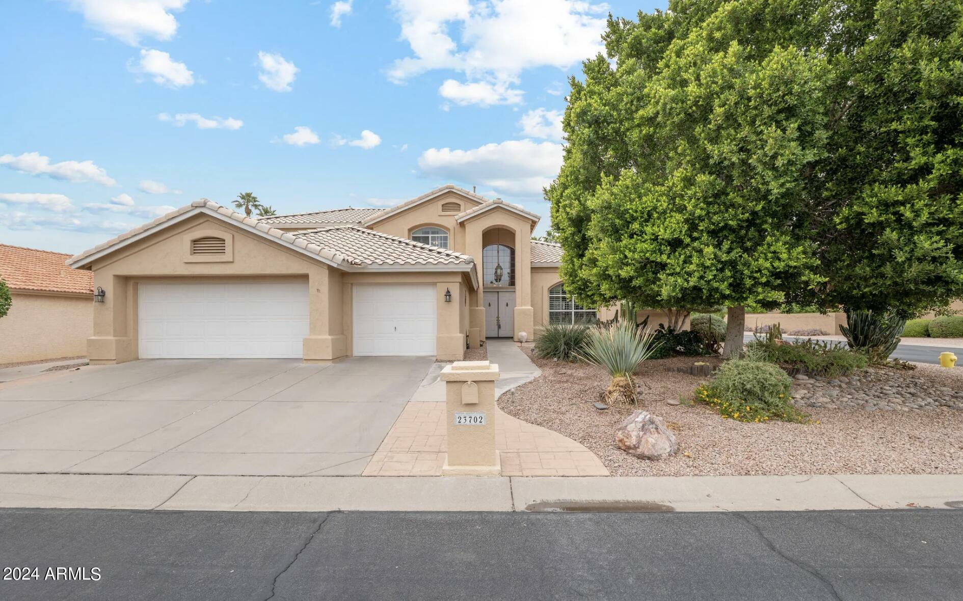 Property Photo:  23702 S Desert Sands Drive  AZ 85248 