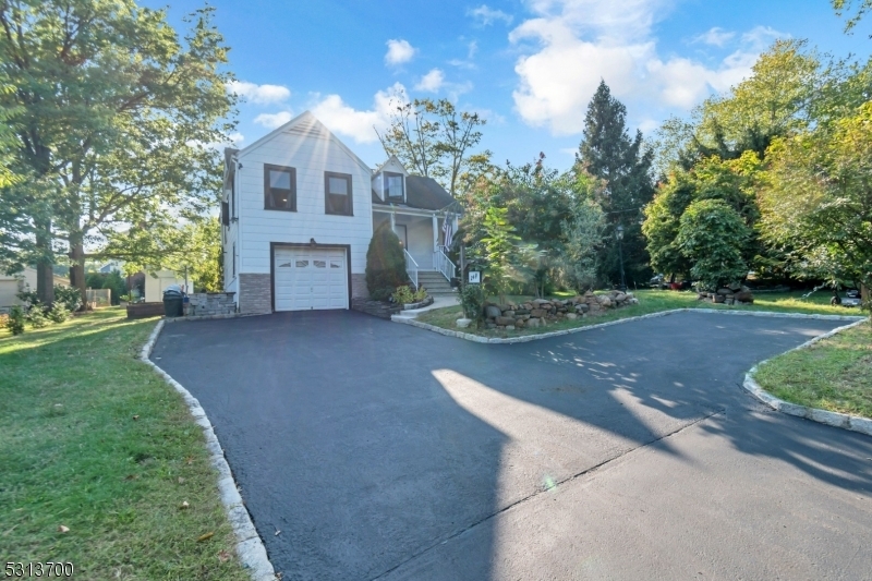 Property Photo:  249 Union Ave  NJ 07974 