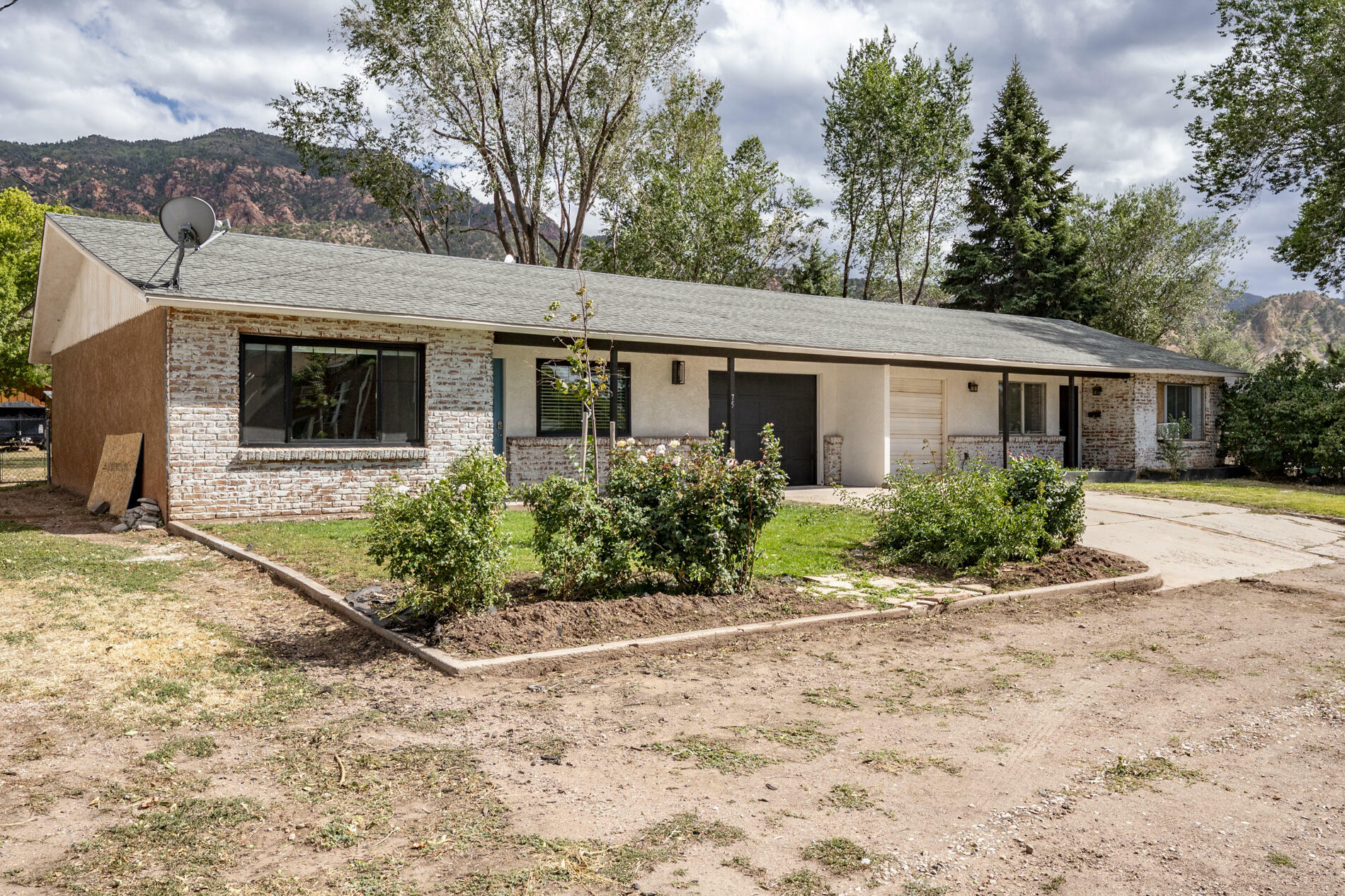 Property Photo:  75 S Main St  UT 84742 