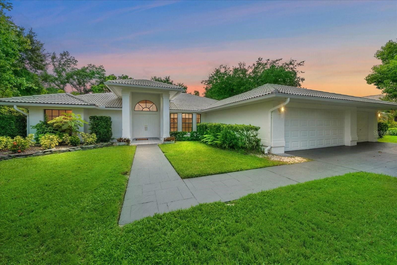 Property Photo:  8506 Cypress Hollow Drive  FL 34238 