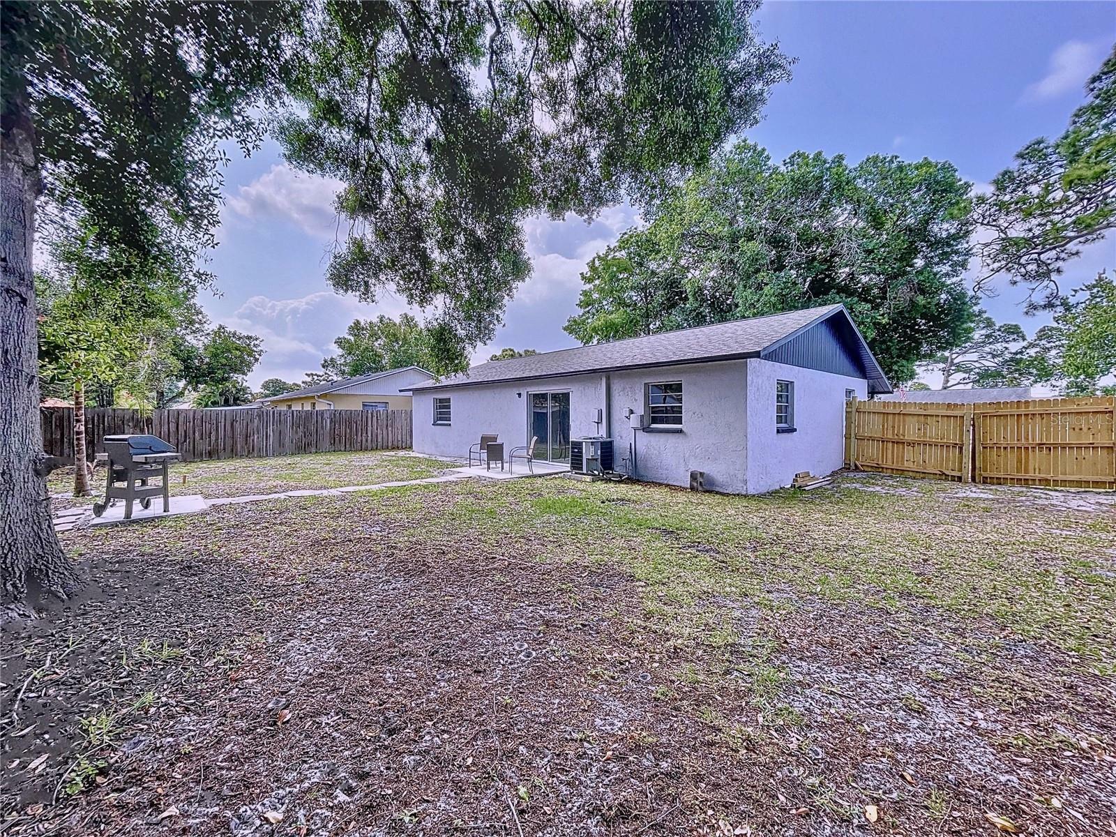 Property Photo:  603 65th Avenue Drive W  FL 34207 