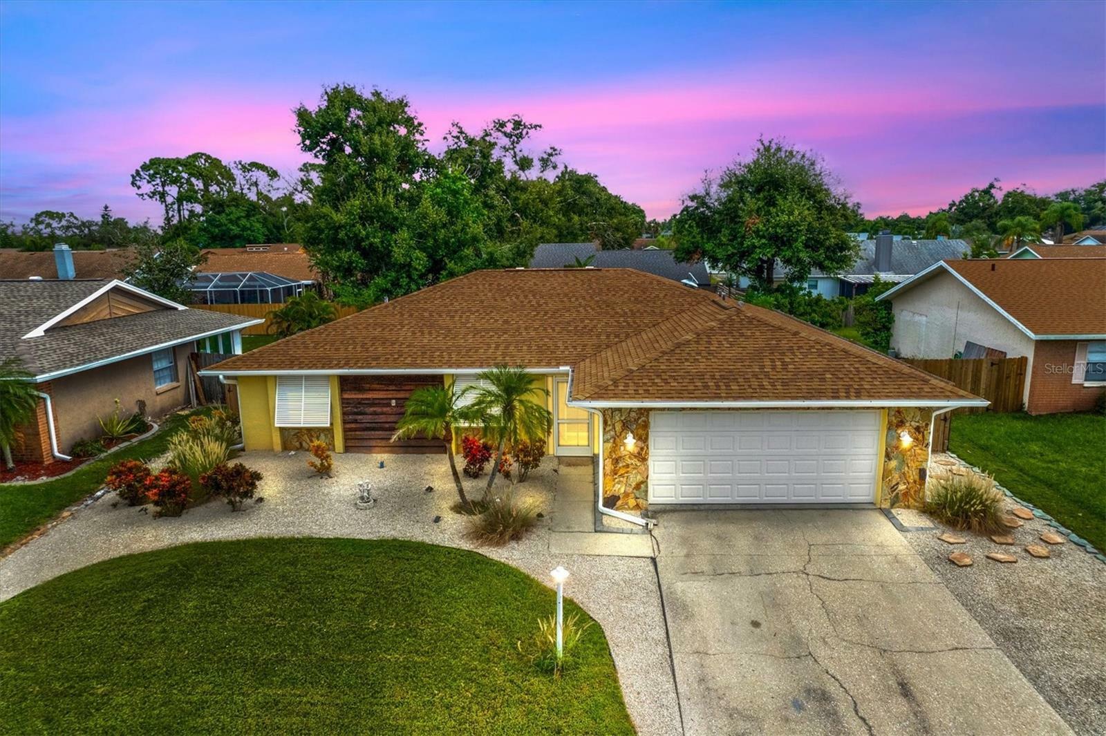 Property Photo:  6711 Mauna Loa Boulevard  FL 34241 