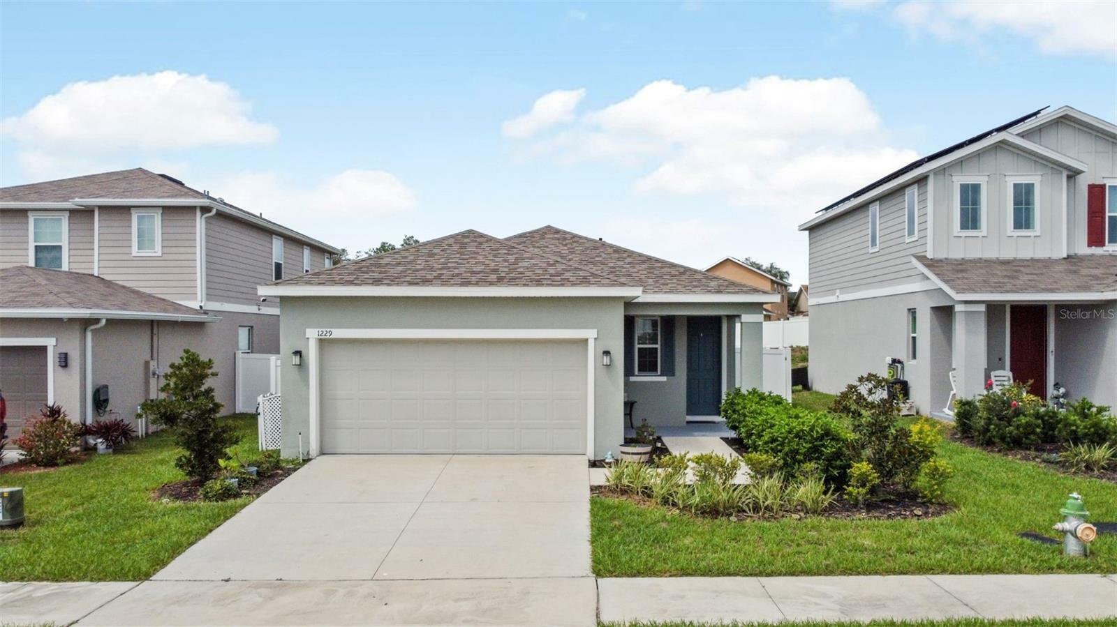 Property Photo:  1229 Forest Gate Circle  FL 33844 