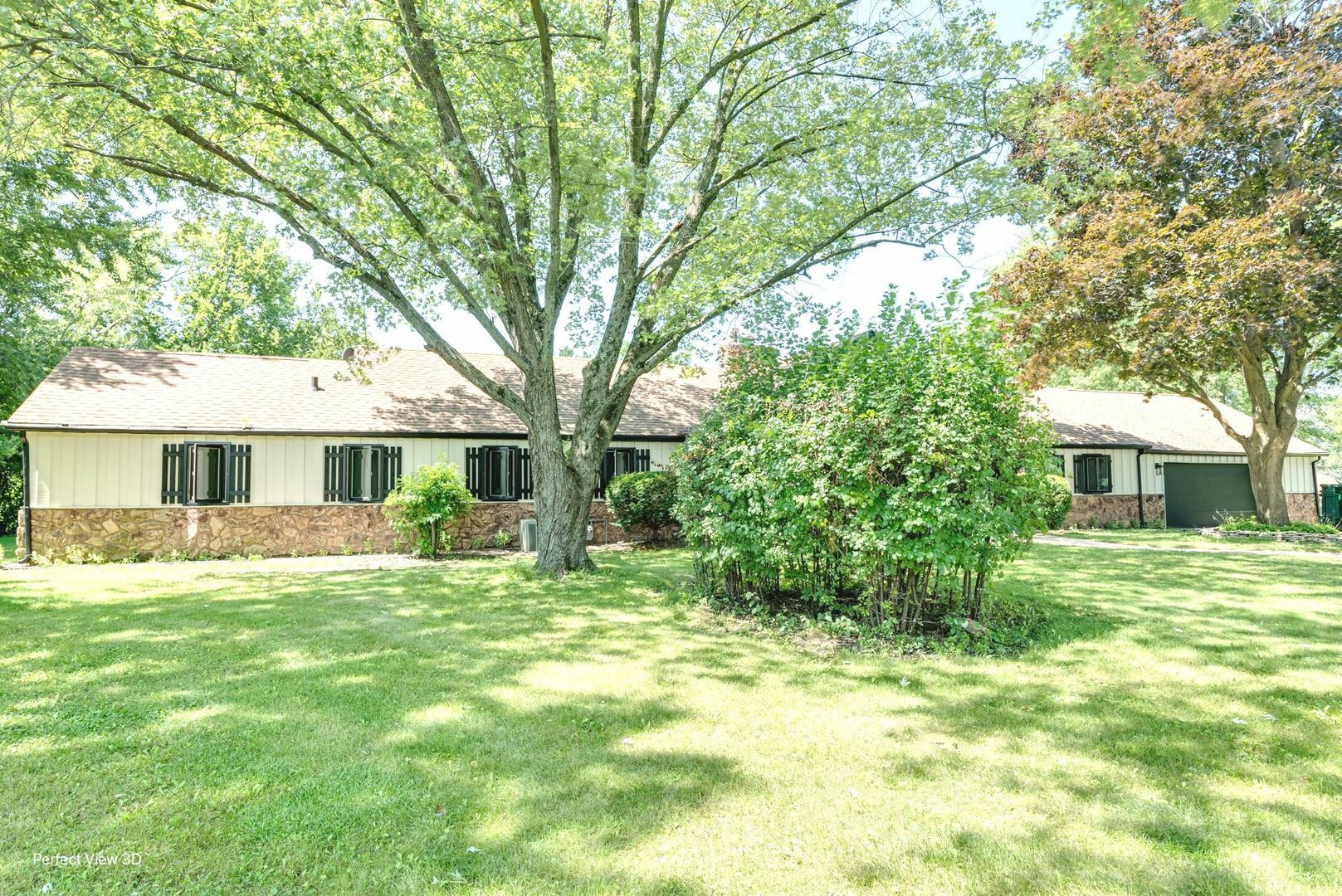 Property Photo:  29570 N Gilmer Road  IL 60060 