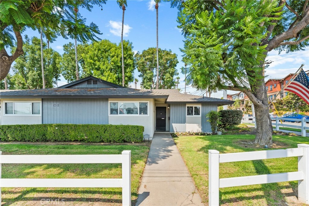 Property Photo:  1425 Prospect Avenue D  CA 92870 