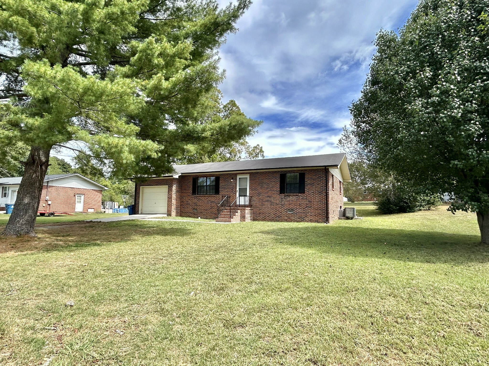 Property Photo:  280 Glenburg Dr  TN 37355 