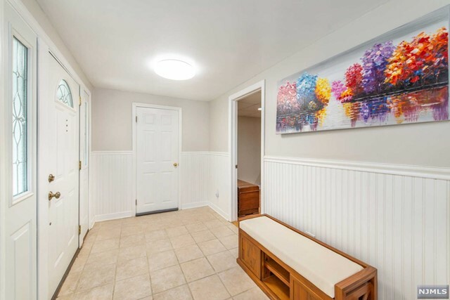 Property Photo:  29 Edgewood Road  NJ 07456 