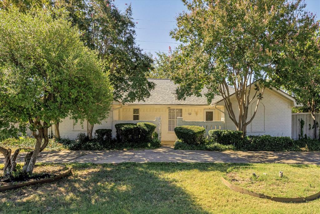 Property Photo:  10207 Carry Back Circle  TX 75229 