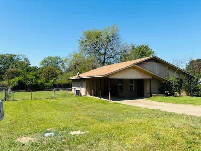 Property Photo:  100 Lynn Lane  TX 75457 