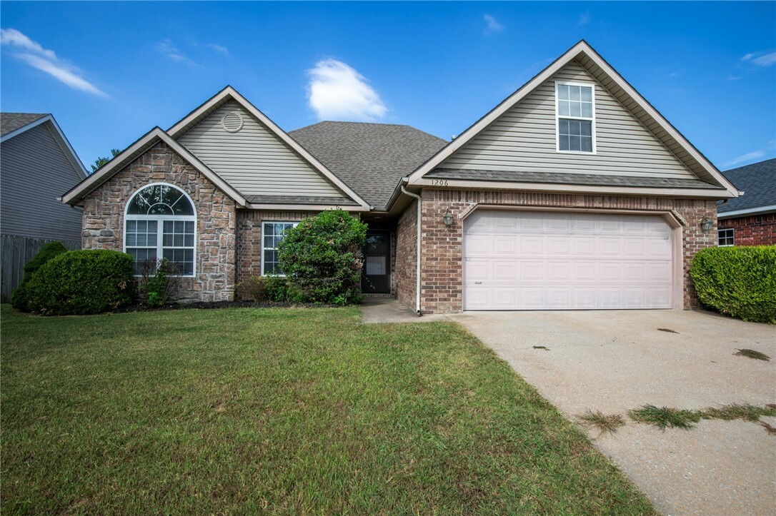 Property Photo:  1206 23rd Street  AR 72756 