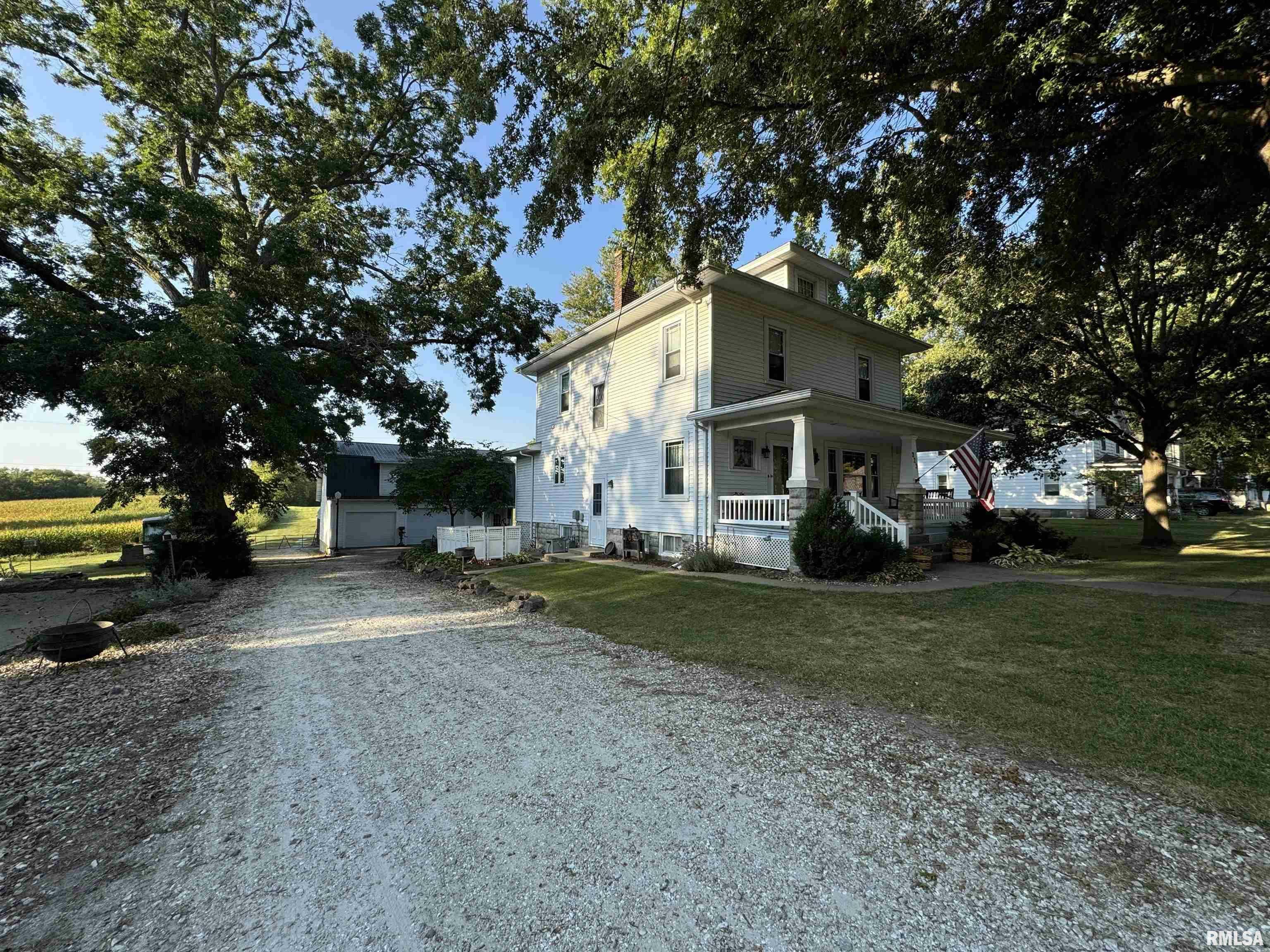 Property Photo:  323 E Cortland Street  IL 61415 