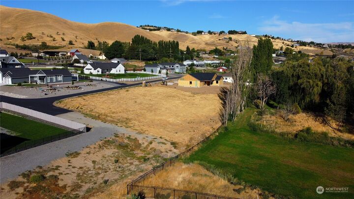 159  Acres Lane  Wenatchee WA 98801 photo