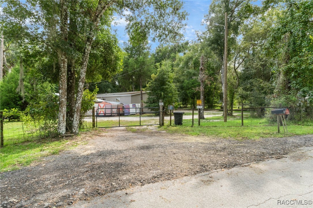 Property Photo:  9159 Cr647c Road  FL 33513 