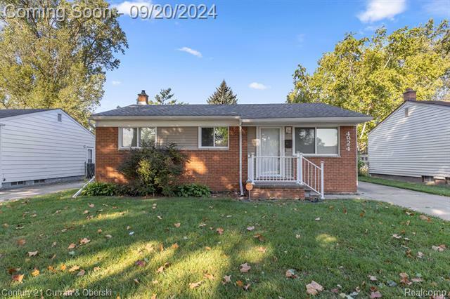 Property Photo:  4924 Princess Street  MI 48125 