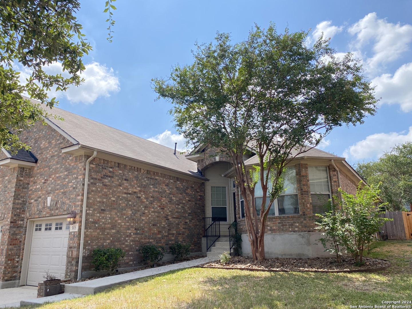 Property Photo:  903 Mesa Loop  TX 78258 