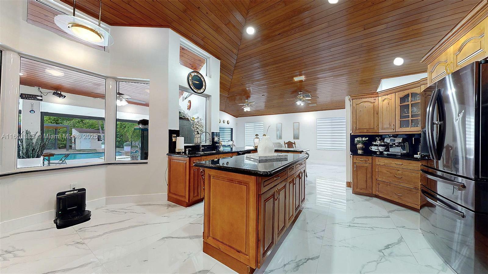 2340 SW 139th Ave  Miami FL 33175 photo