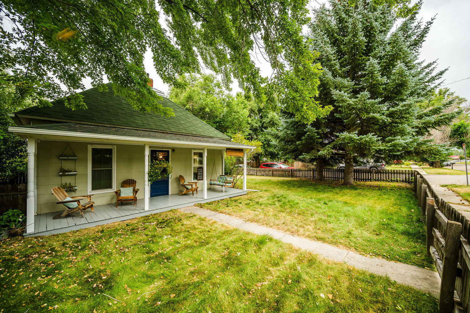 Property Photo:  311 N Carrington Avenue  WY 82834 