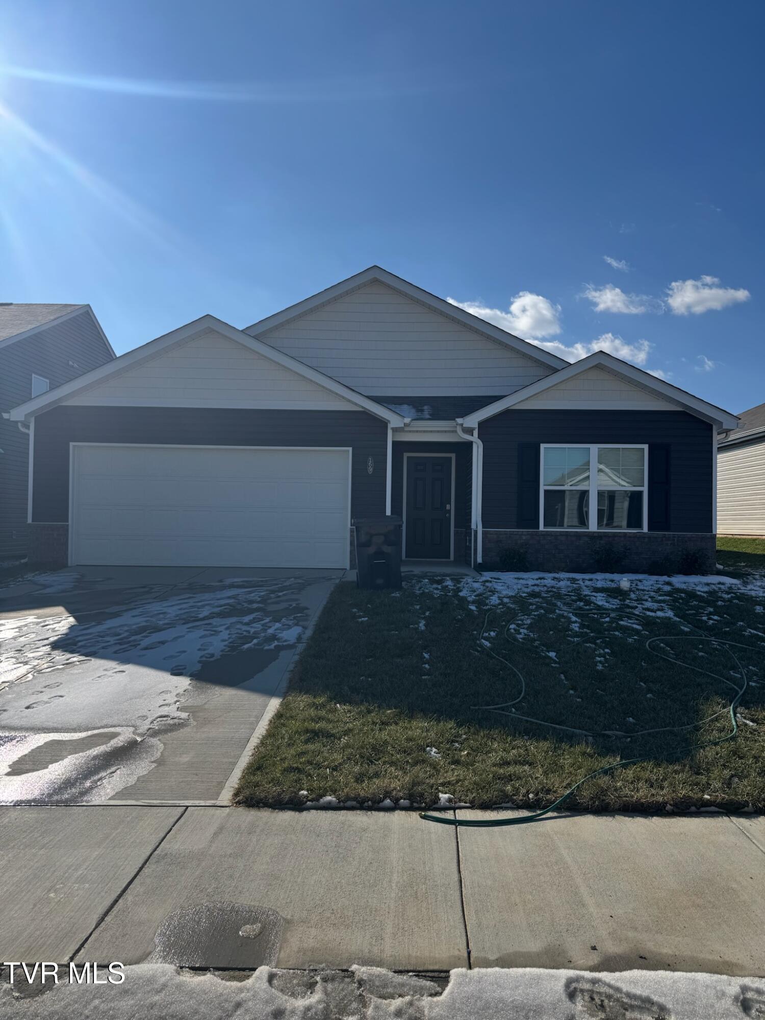 Property Photo: 169 Crawford Circle TN 37620