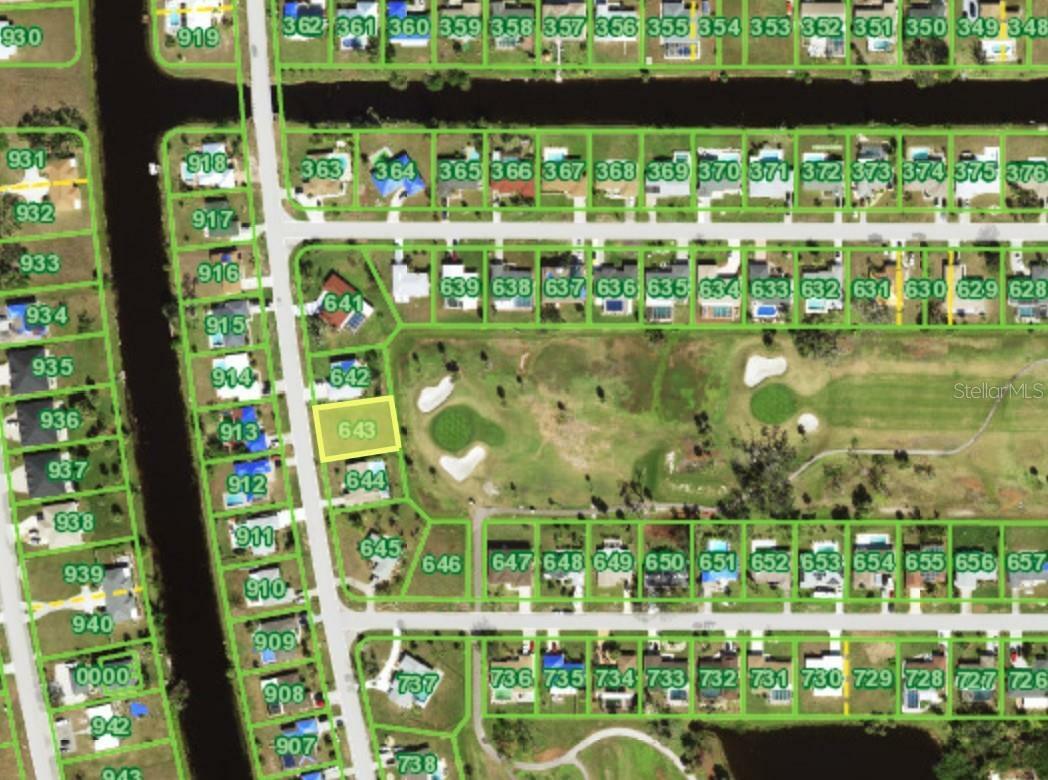 Property Photo: 166 Rotonda Circle FL 33947