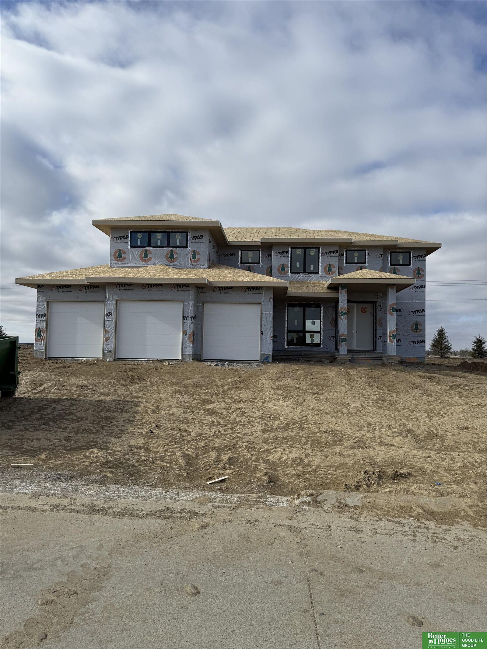 Property Photo: 10308 S 191 Avenue NE 68028