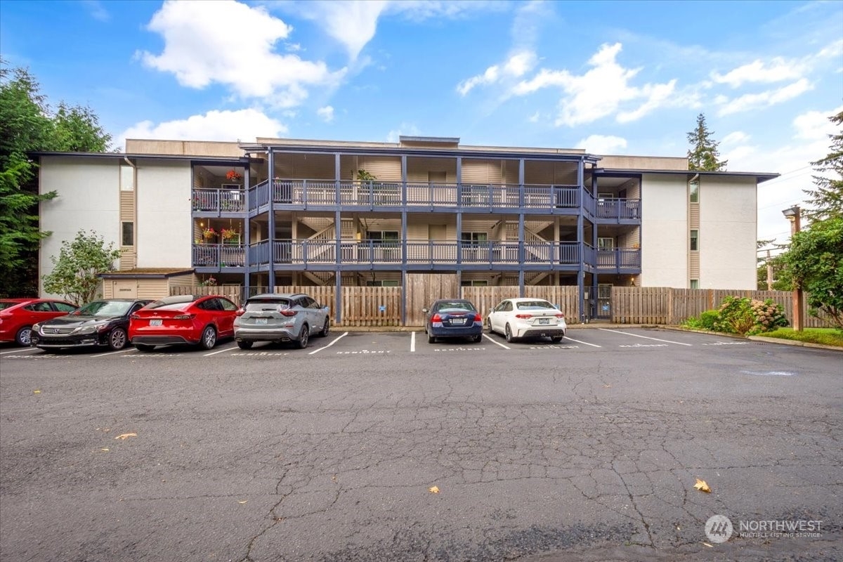 Property Photo: 12303 SE 60th Street 2B WA 98006